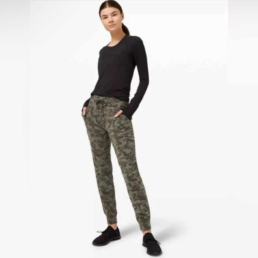 Lululemon Athletica Ready to Rulu Green Camouflage Joggers